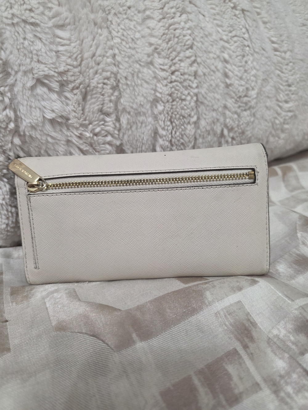 Michael Kors Cream Saffiano Leather Wallet - Picture 5 of 5